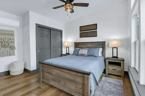 Luxury Studio Cabin with Stunning Views - Serene Romantic Retreat Hotels in Hays County