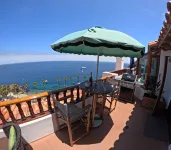 Ocean View Balcony and Golf Cart - Stylish Coastal Escape