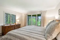 Family and Game Rooms with Cozy Fireplace - Stunning Spacious Retreat