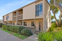 Stunning Pool Views and Beach Access - Charming Coastal Haven Hotels in Solana Beach