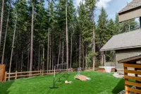 Game Room, Hot Tub and Fire Pit - Serene Forest Retreat Hotels in Cle Elum