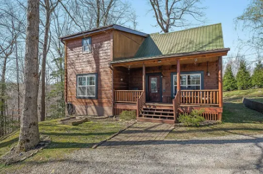 Deer Run - A Peaceful cabin hideaway!