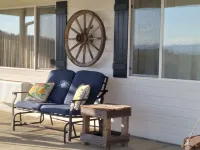 Horse farm with stunning mountain views!