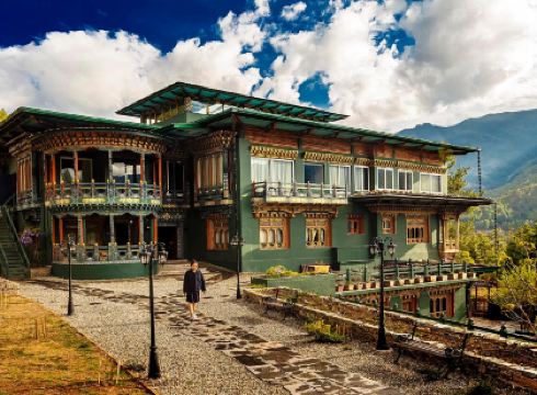 Taktsangri-La : Faraway Heaven