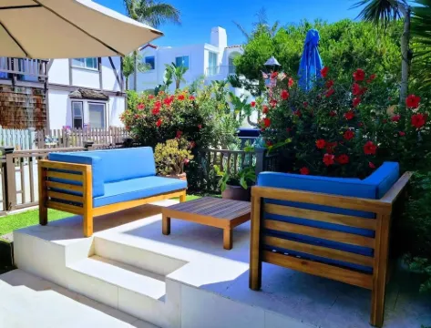 Cozy Beach Living with Large Patio & Garage Parking - Sleeps 4