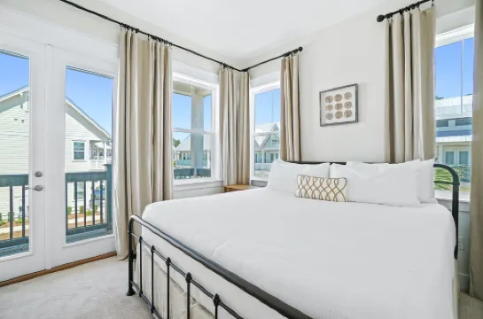 Prominence on 30A - The White Barn