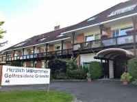 Spacious beach apartment in a quiet location with pool and sauna Hotels in Gromitz