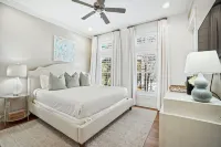 Magnolia Cottages - Georgia Peach at the Beach