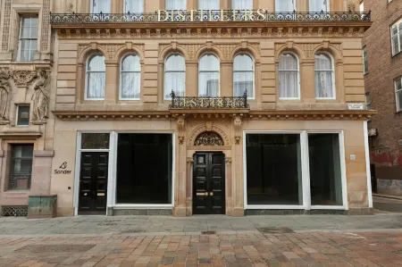 Sonder at The Teacher