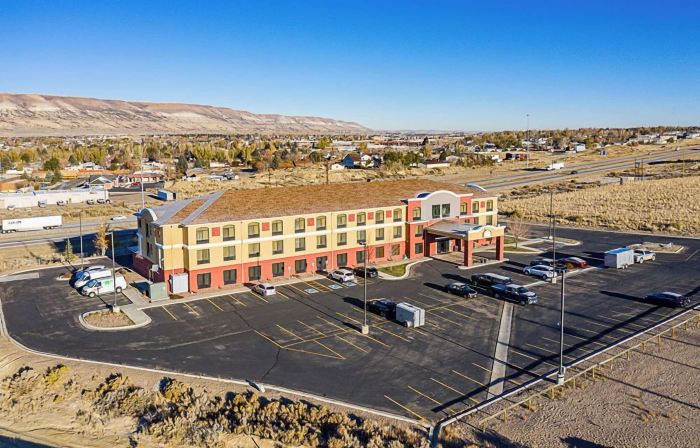 Sweetwater Lodge