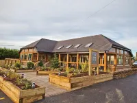 Barn-Sleeps 4-Parking-Near Alton Towers Peak Dist Hotel a Leek