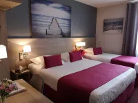 Atoll Hotel Restaurant Hotels in Saint-Aygulf