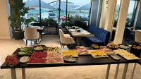 Elitte Inn & Suites - 早餐