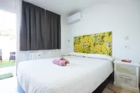 Habitaciones Turisticas Las Brisas Hotels in Las Pajanosas