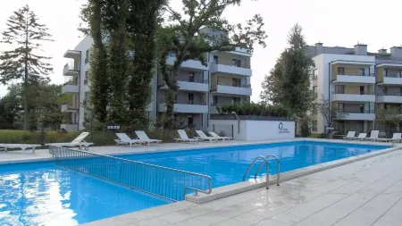 Marina I Dom Rodzinny - Basen ZEWNĘTRZNY, Kort Tenisowy, SIŁOWNIA, Plac Zabaw, Boisko - 365Pam