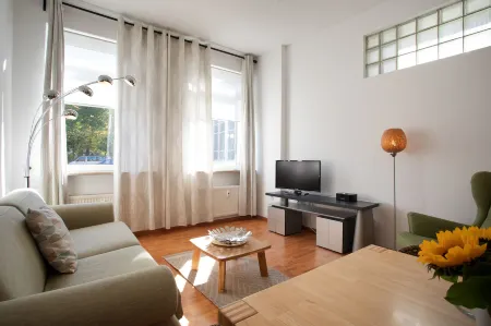 Wertschätzer III - Paulinenstr