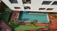 Kakanfo Inn and Conference Centre - Rooftop Pools