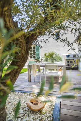 Le Lanternon Hoteles cerca de Ernest Cognacq Museum