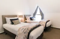 Aria on Bank Dunedin Hotels in Dunedin