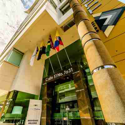 Hotel Titanium Plaza Hotel Exterior