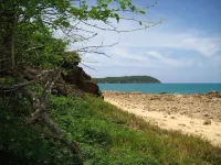 Rock Side Beach Villa - parking