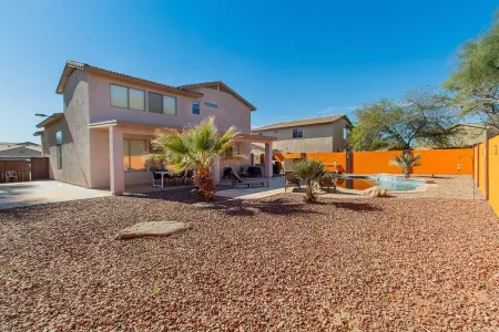 Colorful 3BR Home /Private, Patio +Pool+Hot Tub