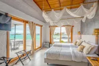 Blu Galapagos Sustainable Waterfront Lodge Hotel di Puerto Ayora