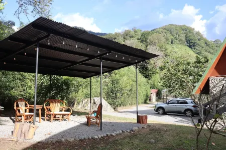 Boquete Firefly Inn Отели в г. Лос Наранхос