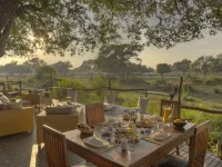 Flatdogs Camp Hotels in Mambwe