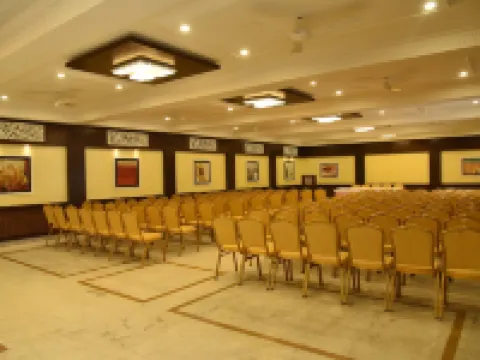 Hotel Ajanta Palace Hotels in Ratlam