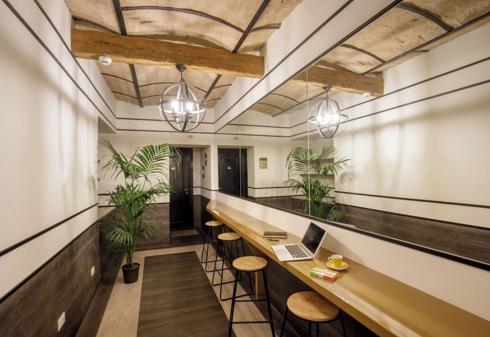 5. 렐라이 럭셔리 ..