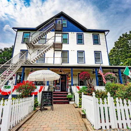 La Posada Inn