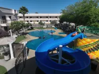 Hotel Santorian - مناسب للعائلات
