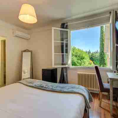 Logis Hôtel Le Blason de Provence Rooms