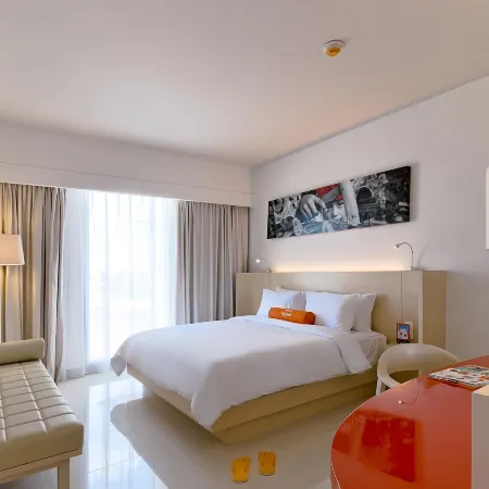 Harris Hotel and Conventions Denpasar Bali Отели рядом с достопримечательностью «Бундаран Ренон»