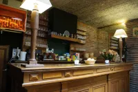 Hôtel les Chevaliers Hotels in Laon