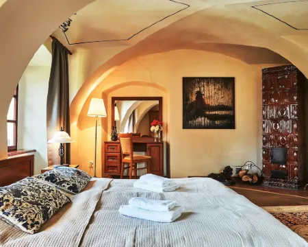 麗斯拉住宅 班斯卡－什佳夫尼察酒店