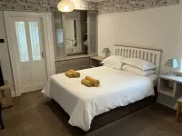 Anvershiel House Hotels in Колрейн
