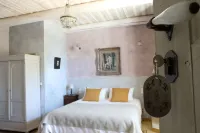 Justin de Provence Hotels in Orange