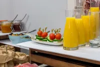 Apartments & Rooms Preelook - breakfast