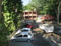 Hotel Posada Comala - С парковкой