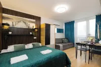 Unit Warszawa Centrum Room by Metro Rondo ONZ Các khách sạn ở 