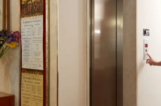 Hotel Commercio & Pellegrino Общественные зоны Photos