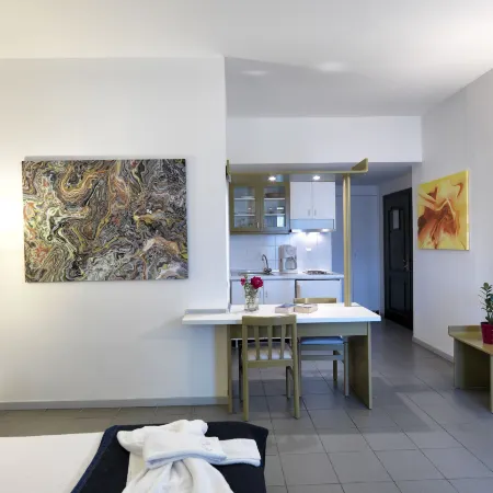 Elia Apartments