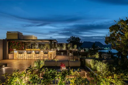 Hotel Lakend Отели рядом с достопримечательностью «Джагдиш Темпл»