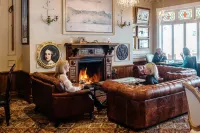 The Duke of Marlborough Hotel a Russell
