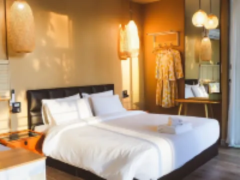 เนเชอรัล ปาร์ค รีสอร์ท เดอ วังทอง โรงแรมในอำเภอ วังทอง