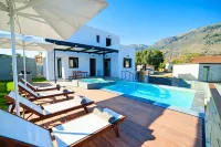 Perla Villas with Heated Pool - Huvilat