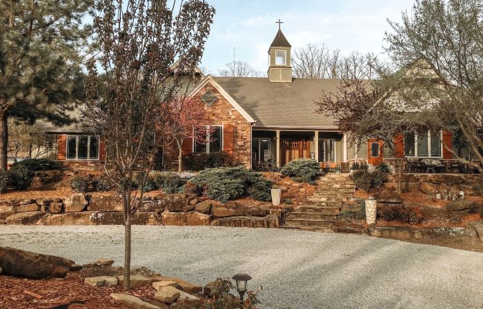 BarDew Valley Inn