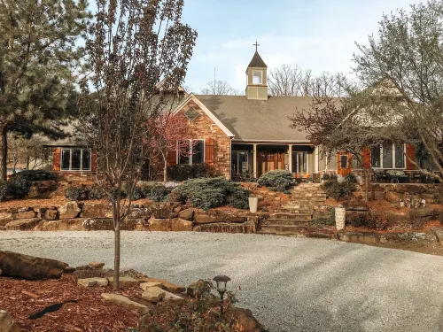 BarDew Valley Inn Hotels in Bartlesville